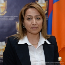 Կարինե Հրաչի Քաջազնունի