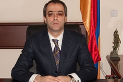 Դատավորը խախտել է օրենքը և անհարգալից վերաբերմունք դրսևորել Դատավորը խախտել է օրենքը և անհարգալից վերաբերմունք դրսևորել