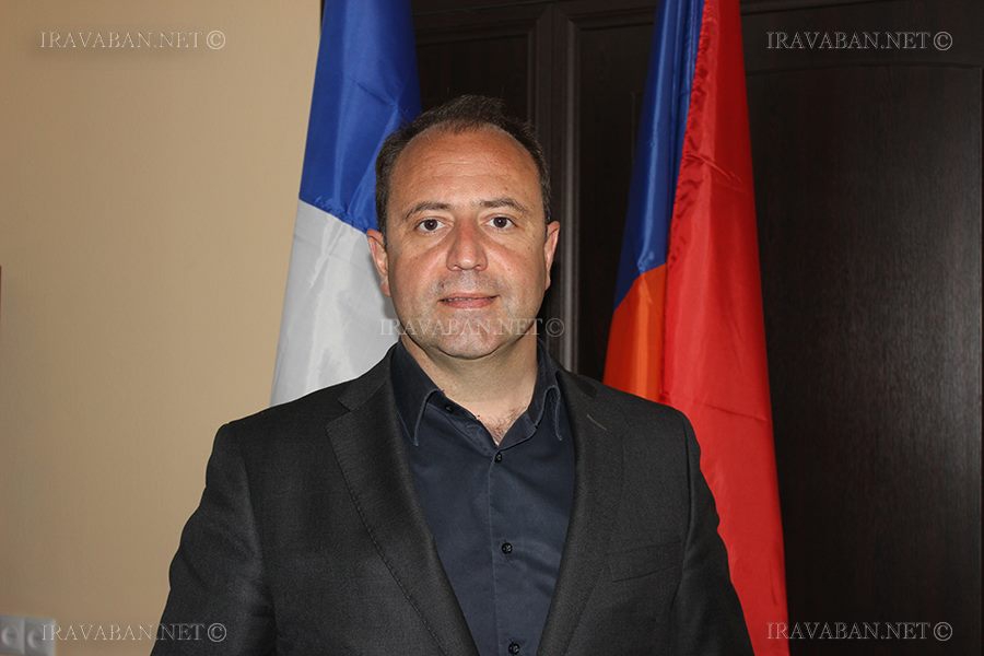 ՓԱՍՏԱԲԱՆՆԵՐԻ ՊԱԼԱՏԻ ՀՅՈՒՐ ՖՐԱՆՍԻԱՅԻ ՓԱՍՏԱԲՆՆԵՐԻ ՊԱԼԱՏԻ ԱՆԴԱՄ ՍԵՎԱԿ ԹՈՐՈՍՅԱՆԻ ՀԱՐՑԱԶՐՈՒՅՑԸ ՓԱՍՏԱԲԱՆՆԵՐԻ ՊԱԼԱՏԻ ՀՅՈՒՐ ՖՐԱՆՍԻԱՅԻ ՓԱՍՏԱԲՆՆԵՐԻ ՊԱԼԱՏԻ ԱՆԴԱՄ ՍԵՎԱԿ ԹՈՐՈՍՅԱՆԻ ՀԱՐՑԱԶՐՈՒՅՑԸ