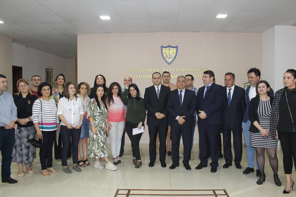 ՓԱՍՏԱԲԱՆՆԵՐԻ ՊԱԼԱՏԸ ՀՅՈՒՐԸՆԿԱԼԵԼ ԷՐ «ԳՈՐԾԱՐԱՐ ԿԱՌԱՎԱՐՄԱՆ ՄԱԳԻՍՏՐՈՍ» ԾՐԱԳՐԻ ՈՒՆԿՆԴԻՐՆԵՐԻՆ ՓԱՍՏԱԲԱՆՆԵՐԻ ՊԱԼԱՏԸ ՀՅՈՒՐԸՆԿԱԼԵԼ ԷՐ «ԳՈՐԾԱՐԱՐ ԿԱՌԱՎԱՐՄԱՆ ՄԱԳԻՍՏՐՈՍ» ԾՐԱԳՐԻ ՈՒՆԿՆԴԻՐՆԵՐԻՆ