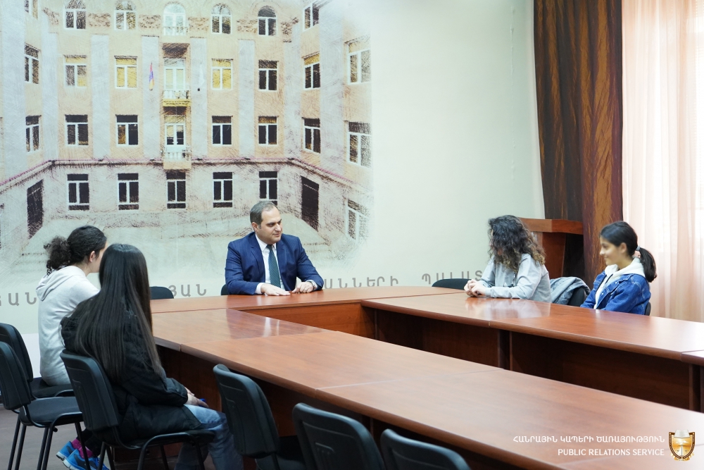 ՓԱՍՏԱԲԱՆՆԵՐԻ ՊԱԼԱՏԸ ՀՅՈՒՐԸՆԿԱԼԵԼ ԷՐ «ՍՕՍ ՄԱՆԿԱԿԱՆ ԳՅՈՒՂ ԿՈՏԱՅՔ» ՀԻՄՆԱԴՐԱՄԻ ՍԱՆԵՐԻՆ ՓԱՍՏԱԲԱՆՆԵՐԻ ՊԱԼԱՏԸ ՀՅՈՒՐԸՆԿԱԼԵԼ ԷՐ «ՍՕՍ ՄԱՆԿԱԿԱՆ ԳՅՈՒՂ ԿՈՏԱՅՔ» ՀԻՄՆԱԴՐԱՄԻ ՍԱՆԵՐԻՆ