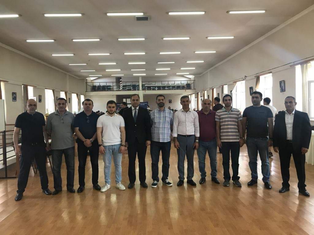 ԿՈՐՊՈՐԱՑԻԱՆԵՐԻ ՇԱԽՄԱՏԻ ԳՐԱՆ-ՊՐԻ ՄՐՑԱՇԱՐԻ 1-ԻՆ ՓՈՒԼՈՒՄ ՓԱՍՏԱԲԱՆՆԵՐԻ ՊԱԼԱՏԻ ՀԱՎԱՔԱԿԱՆԸ ԳՐԱՎԵԼ Է ԱՌԱՋԻՆ ԵՐԿՈՒ ՏԵՂԵՐԸ ԿՈՐՊՈՐԱՑԻԱՆԵՐԻ ՇԱԽՄԱՏԻ ԳՐԱՆ-ՊՐԻ ՄՐՑԱՇԱՐԻ 1-ԻՆ ՓՈՒԼՈՒՄ ՓԱՍՏԱԲԱՆՆԵՐԻ ՊԱԼԱՏԻ ՀԱՎԱՔԱԿԱՆԸ ԳՐԱՎԵԼ Է ԱՌԱՋԻՆ ԵՐԿՈՒ ՏԵՂԵՐԸ