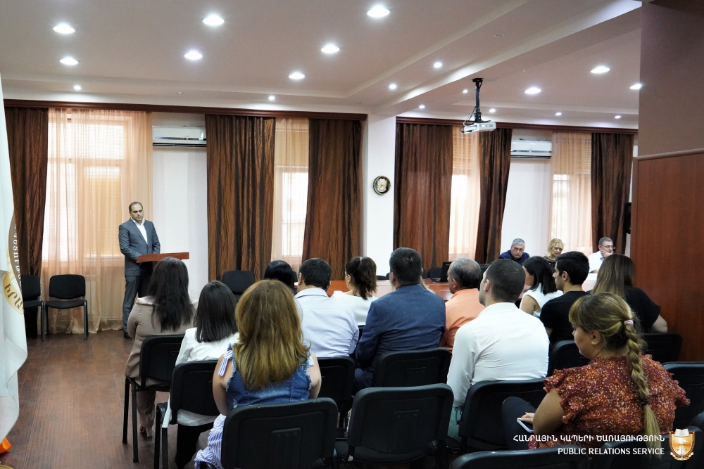 ՓԱՍՏԱԲԱՆՆԵՐԻ ՊԱԼԱՏԸ ՓԱՍՏԱԲԱՆՆԵՐԻՆ ՇՆՈՐՀԱԿԱԼԱԳՐԵՐ ՀԱՆՁՆԵՑ ՓԱՍՏԱԲԱՆՆԵՐԻ ՊԱԼԱՏԸ ՓԱՍՏԱԲԱՆՆԵՐԻՆ ՇՆՈՐՀԱԿԱԼԱԳՐԵՐ ՀԱՆՁՆԵՑ