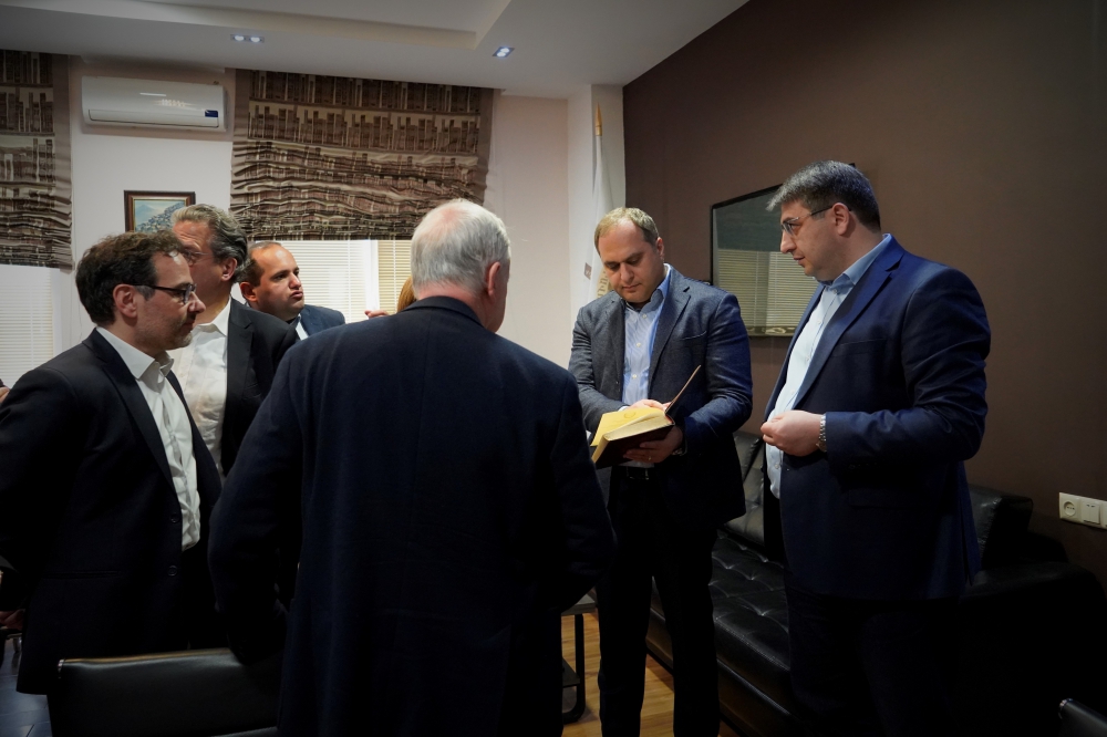 ՀՀ ՓԱՍՏԱԲԱՆՆԵՐԻ ՊԱԼԱՏԸ ՀՅՈՒՐԸՆԿԱԼԵԼ ԷՐ ՓԱՐԻԶԻ ԵՎ Օ ԴԸ ՍԵՆԻ ՓԱՍՏԱԲԱՆՆԵՐԻ ՄԻՈՒԹՅՈՒՆՆԵՐԻ ՊԱՏՎԻՐԱԿՈՒԹՅԱՆԸ ՀՀ ՓԱՍՏԱԲԱՆՆԵՐԻ ՊԱԼԱՏԸ ՀՅՈՒՐԸՆԿԱԼԵԼ ԷՐ ՓԱՐԻԶԻ ԵՎ Օ ԴԸ ՍԵՆԻ ՓԱՍՏԱԲԱՆՆԵՐԻ ՄԻՈՒԹՅՈՒՆՆԵՐԻ ՊԱՏՎԻՐԱԿՈՒԹՅԱՆԸ