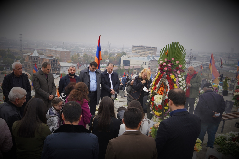 ՓԱՍՏԱԲԱՆ ՄԱԻ ՀԱԿՈԲՅԱՆԻ ՈՐԴՈՒ ՀԻՇԱՏԱԿԸ ՀԱՐԳԵԼՈՒ ՆՊԱՏԱԿՈՎ ԿԱԶՄԱԿԵՐՊՎՈՒՄ Է ԱՅՑԵԼՈՒԹՅՈՒՆ ԵՌԱԲԼՈՒՐ ՓԱՍՏԱԲԱՆ ՄԱԻ ՀԱԿՈԲՅԱՆԻ ՈՐԴՈՒ ՀԻՇԱՏԱԿԸ ՀԱՐԳԵԼՈՒ ՆՊԱՏԱԿՈՎ ԿԱԶՄԱԿԵՐՊՎՈՒՄ Է ԱՅՑԵԼՈՒԹՅՈՒՆ ԵՌԱԲԼՈՒՐ