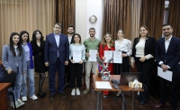 ՀՀ ՓԱՍՏԱԲԱՆՆԵՐԻ ՊԱԼԱՏՈՒՄ ՏԵՂԻ ՈՒՆԵՑԱՎ ԵՐԻՏԱՍԱՐԴԱԿԱՆ ԽՈՐՀՐԴԻ ԿՈՂՄԻՑ ԿԱԶՄԱԿԵՐՊՎԱԾ «Ի՞ՆՉ, ՈՐՏԵ՞Ղ, Ե՞ՐԲ» ԻՆՏԵԼԵԿՏՈՒԱԼ ԽԱՂԸ