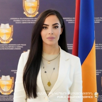 Մերրի Պապինի Բադալյան